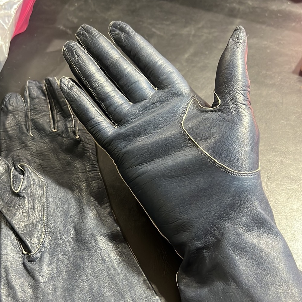 Vintage leather gloves, “Jean Atkins” navy lamb skin - Picture 7 of 7